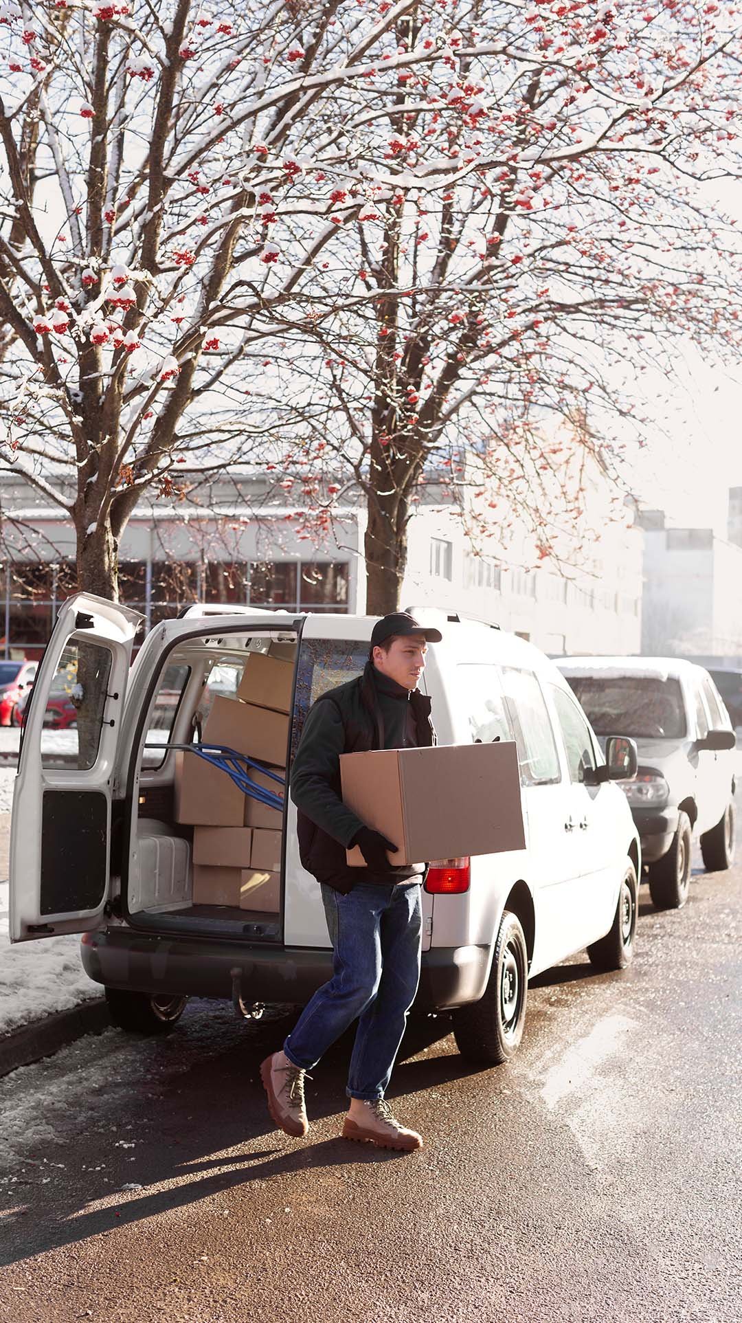 Renta de unidades Small Van para reparto y logística